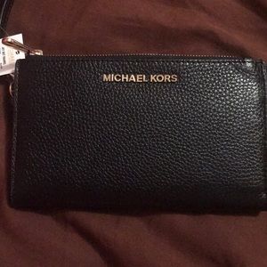 Brand New Double Zipper Michael Kors Wristlet